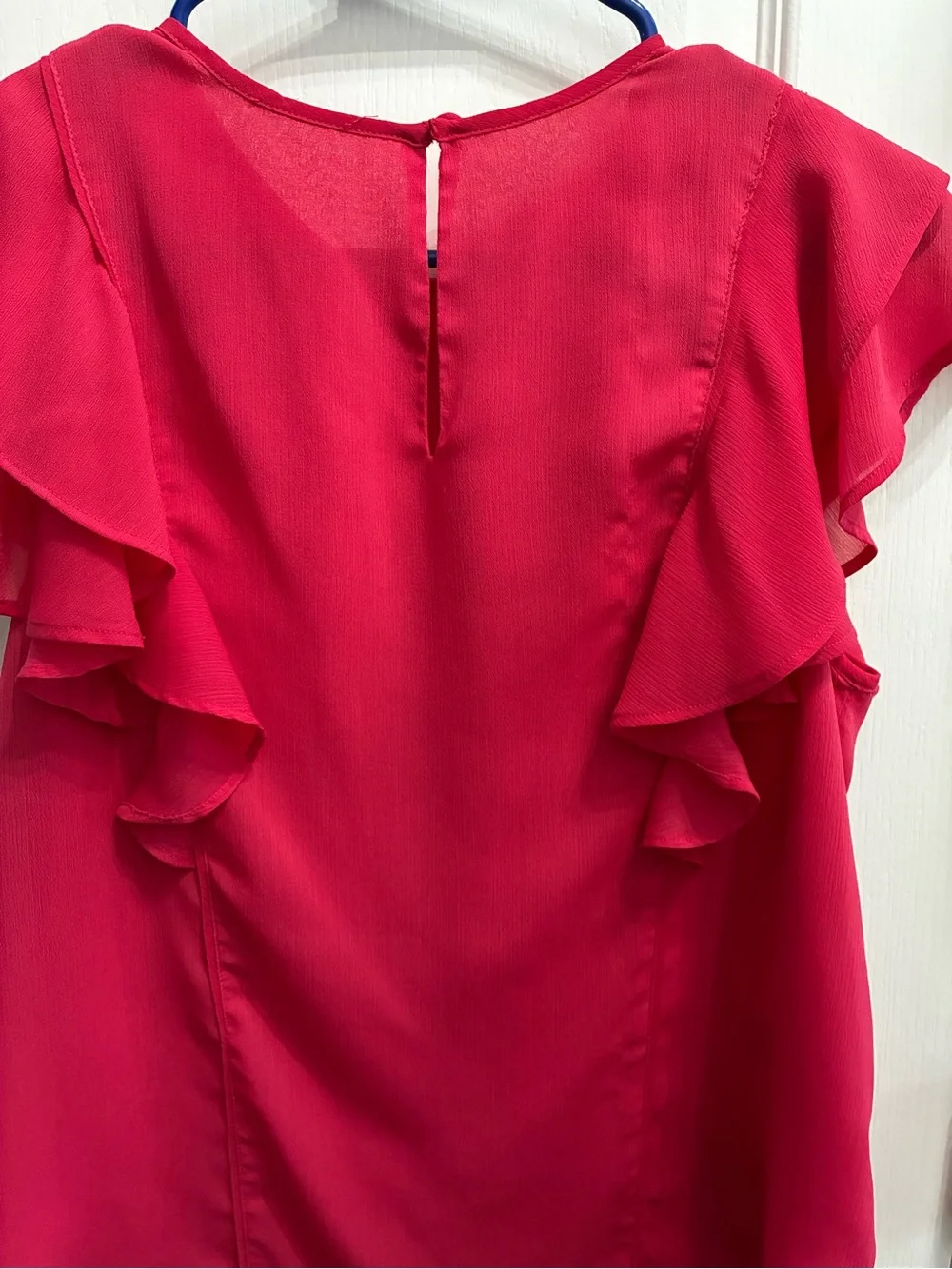 Hot pink Ruffle top Size Small - Picture 2 of 4